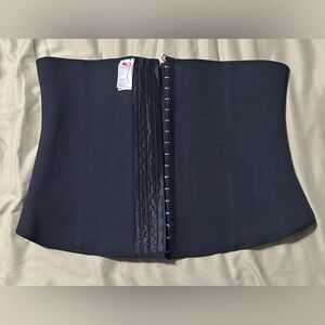 Fajas Sthetic Waist Trainer size 4